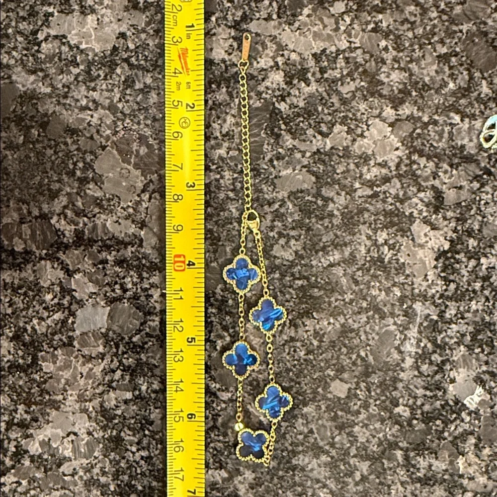 Elegant Gold and Royal Blue Clover Stainless Steel Fashion Bracelet - Picture 7 of 8